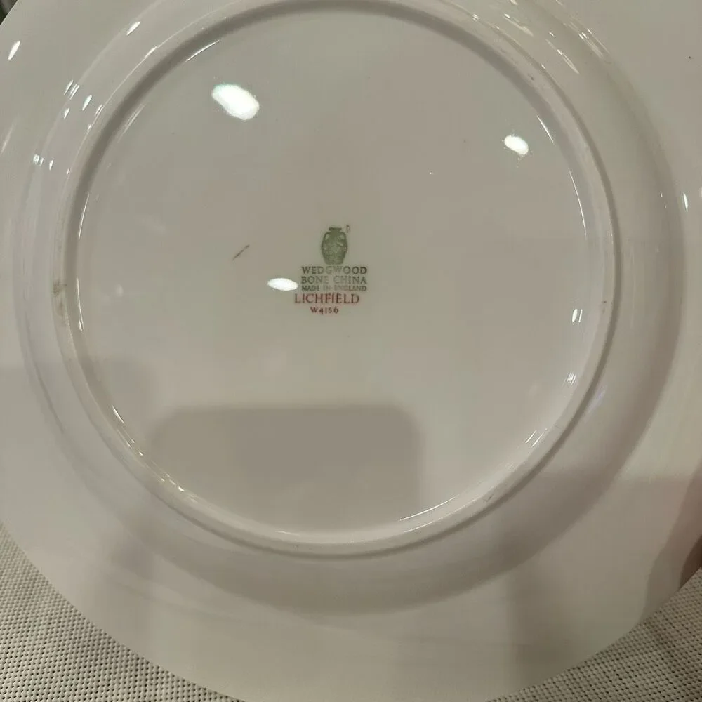 Wedgwood‎ England Linchfield Pattern Fine Bone China Large Round Serving Platter
